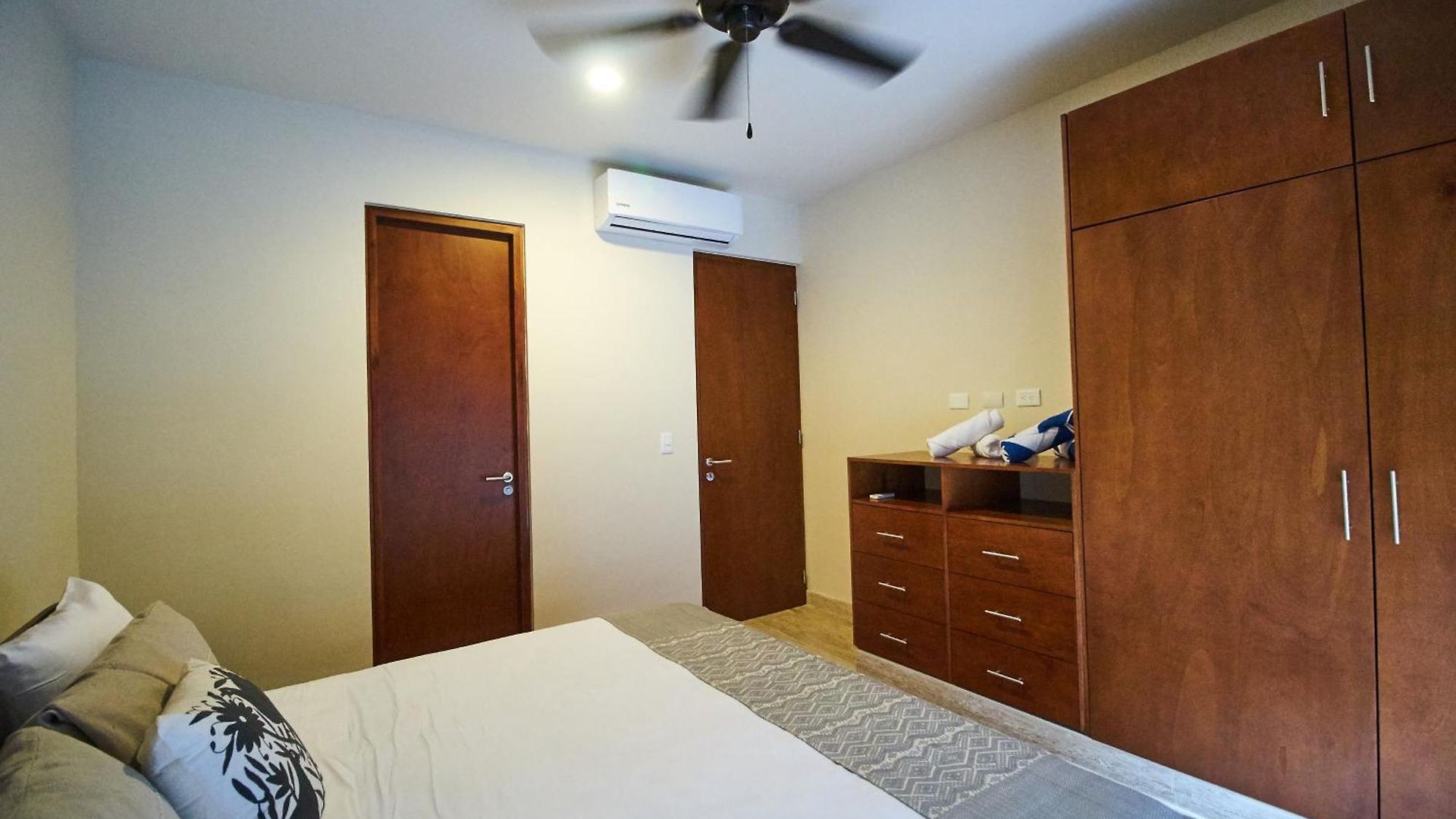 Luxury Poolside Gem With Pool, Jacuzzi & Gym Tulum