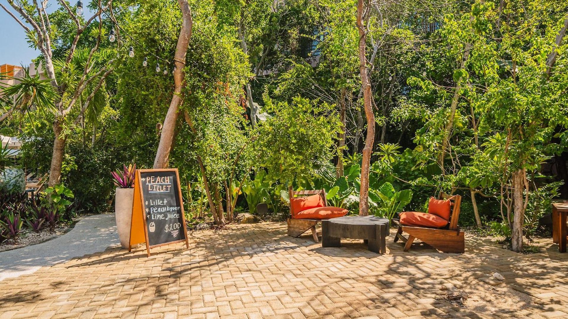 Divine 2br W Pool Gym Yoga Classes Restaurant Apartamento Tulum