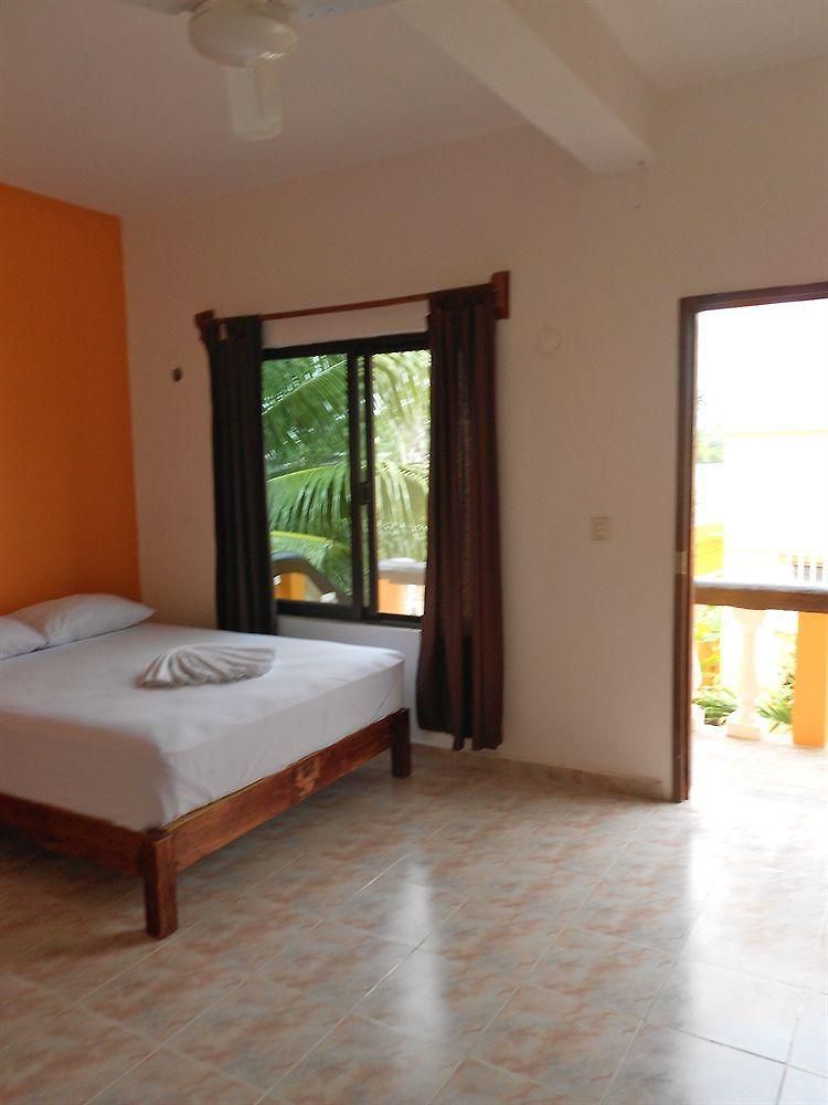 Hotel Malix Pek