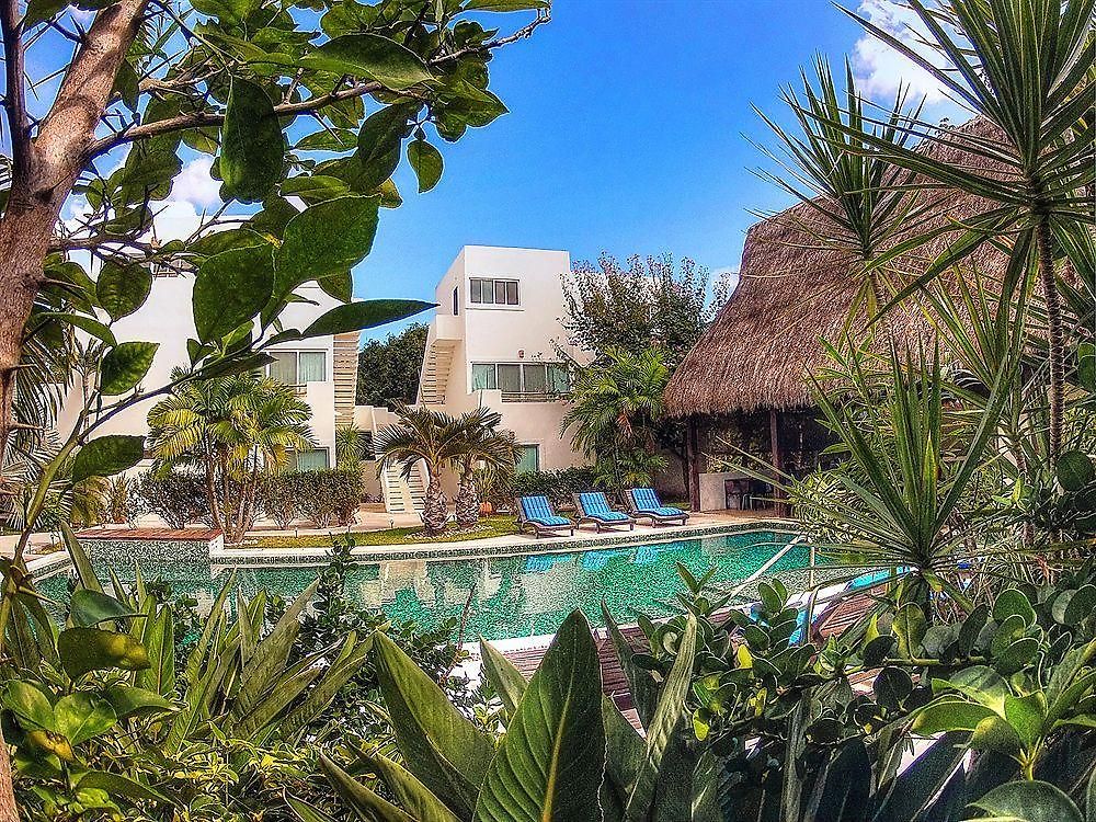 H2o Hotel 3*