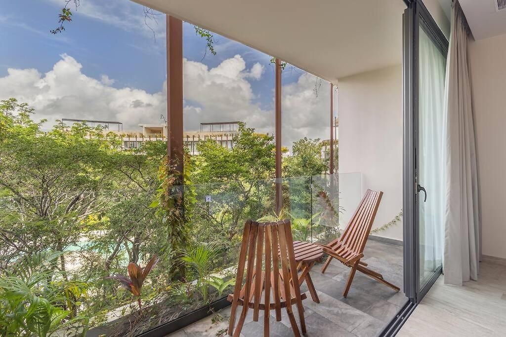 Stunning 2 Bd Mistiq Ph Rooftop Private Pool Apartment *