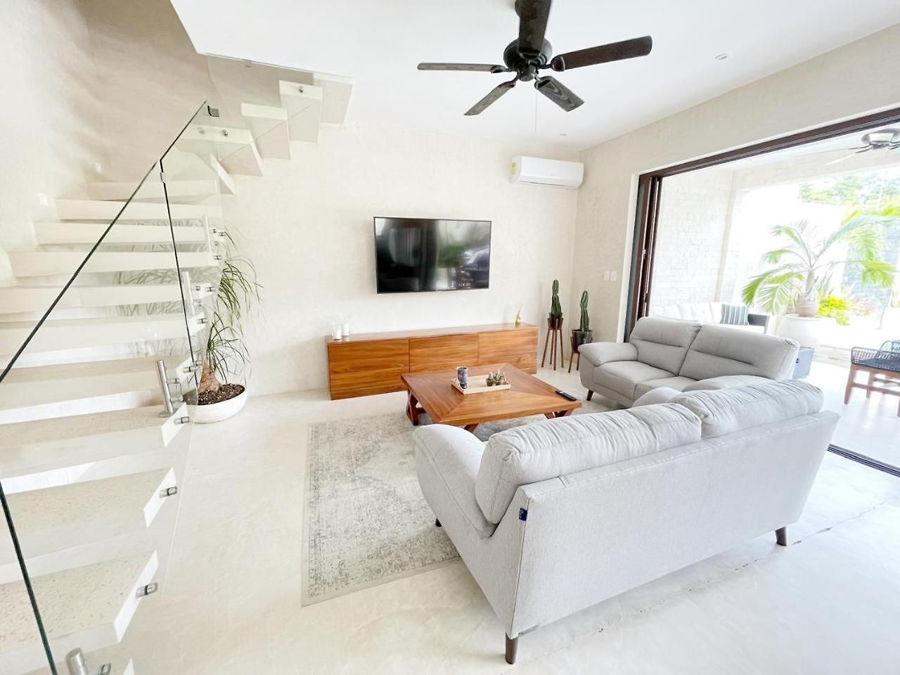 Villa Luxury House Tomanoa - 10pers - 4rooms - Pool - Hotjacuzzi - Speed Wifi -waterfall *
