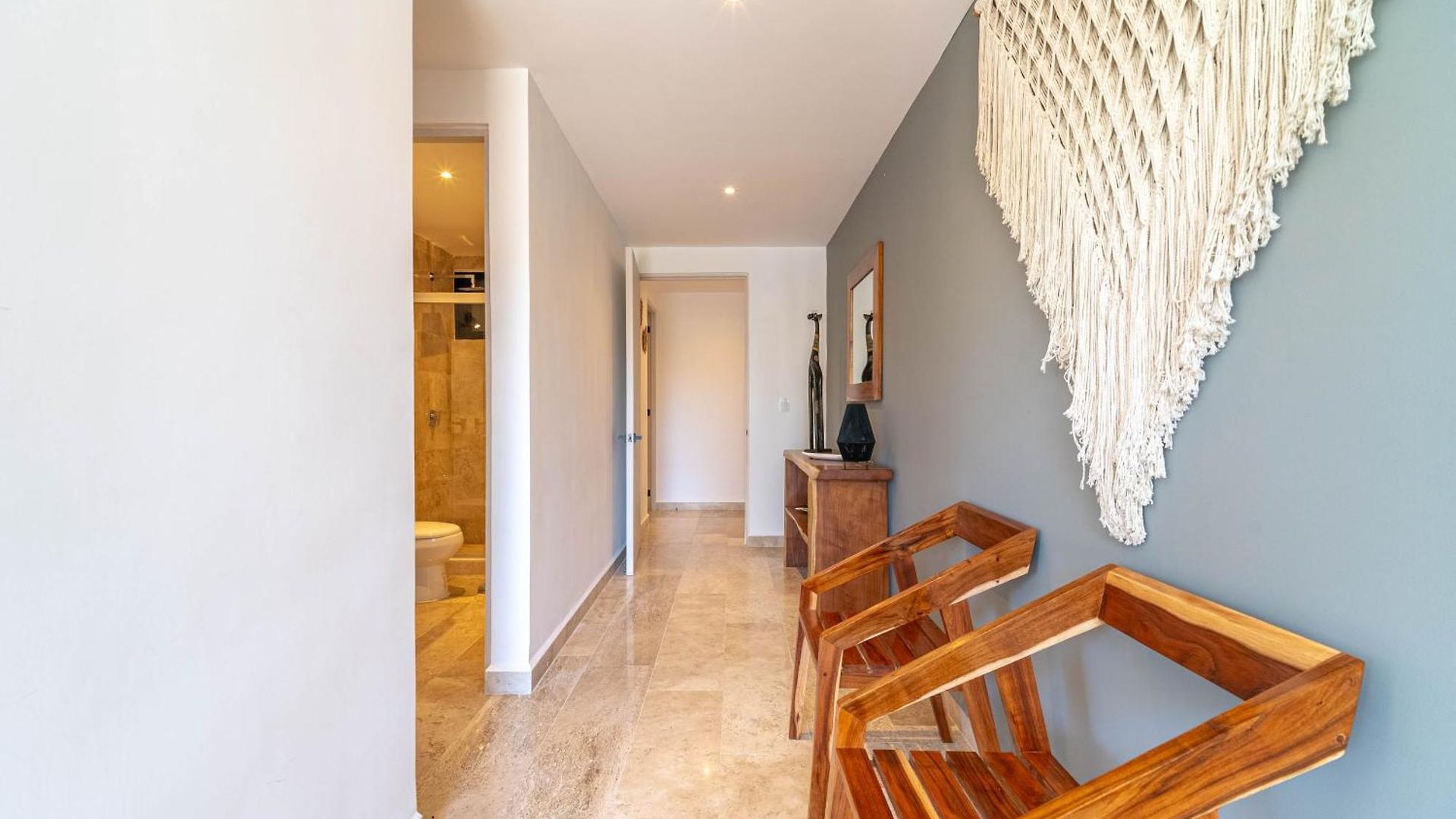 2 Bd With Balcony Gym Rooftop Pool
