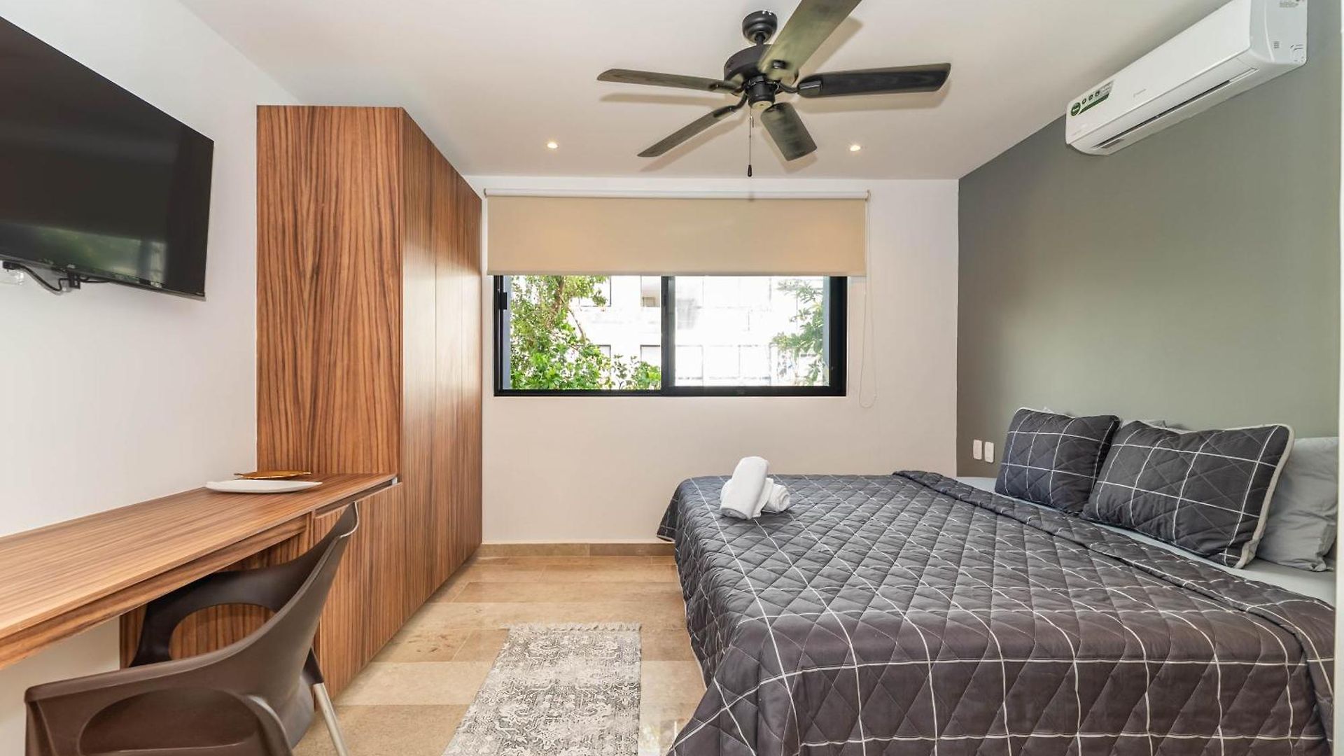 2 Bd With Balcony Gym Rooftop Pool Holiday home Tulum