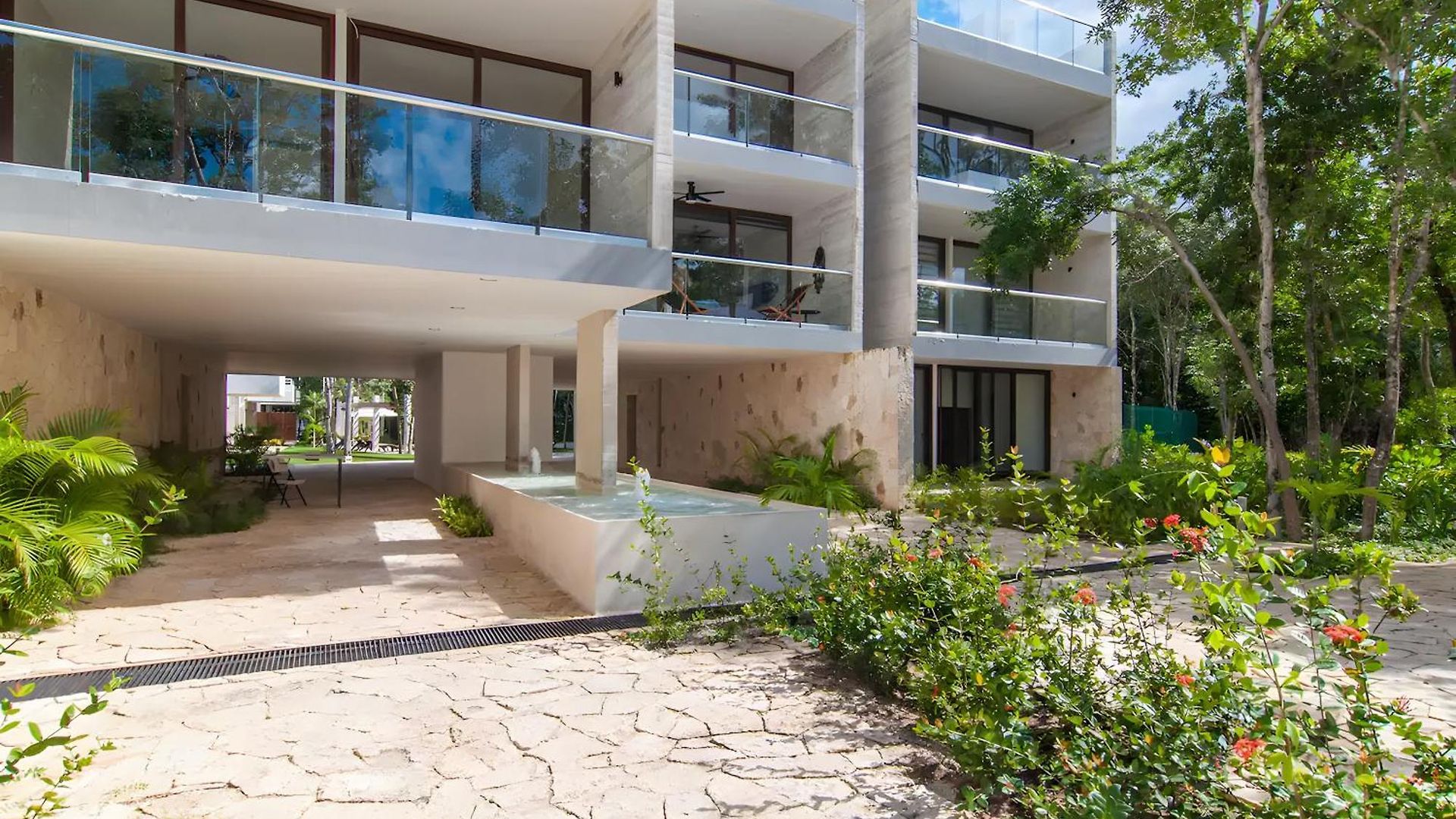 Luxury Penthouse W-jacuzzi In The Heart Of Tulum