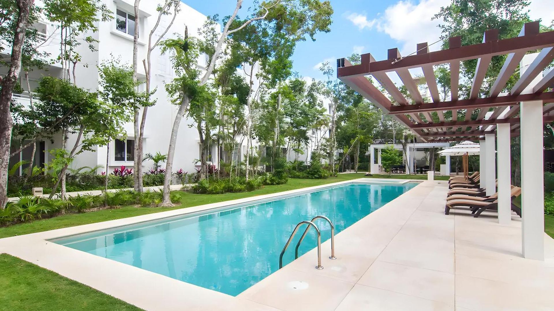 Apartment Luxury Penthouse W-jacuzzi In The Heart Of *