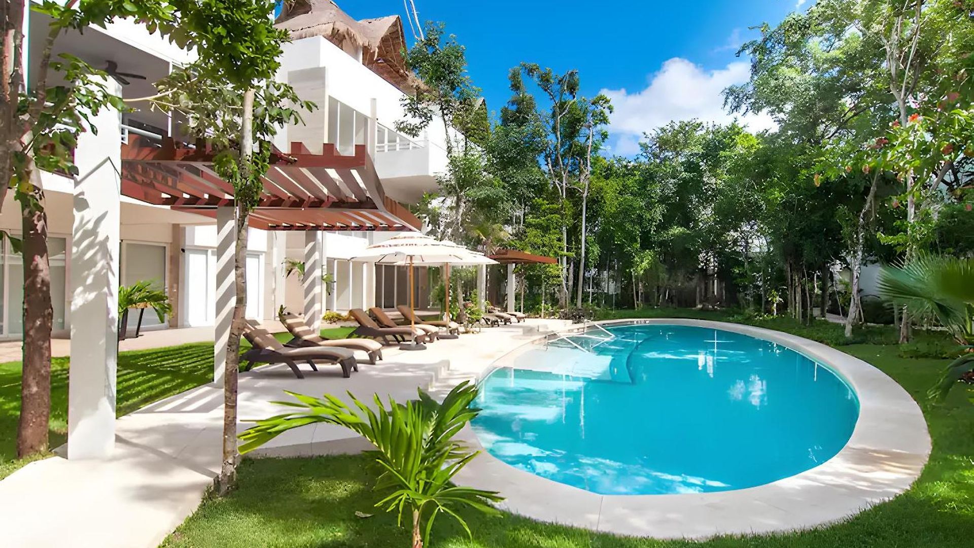 Luxury Penthouse W-jacuzzi In The Heart Of Tulum