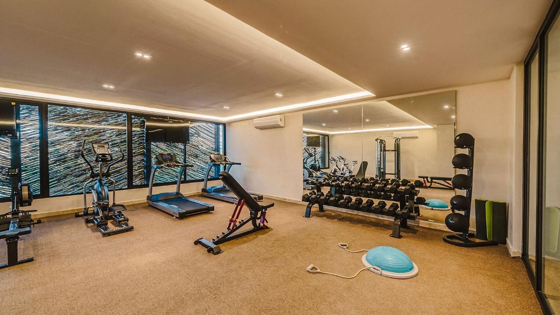 Apartment Deluxe Design 3br With Pool, Spa, Gym, Kids Area *