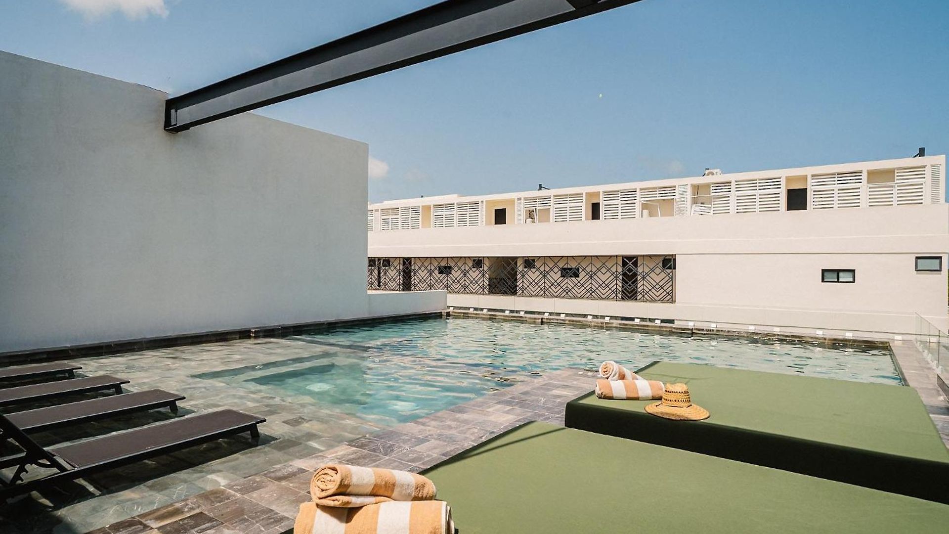 Deluxe Design 3br With Pool, Spa, Gym, Kids Area Apartment