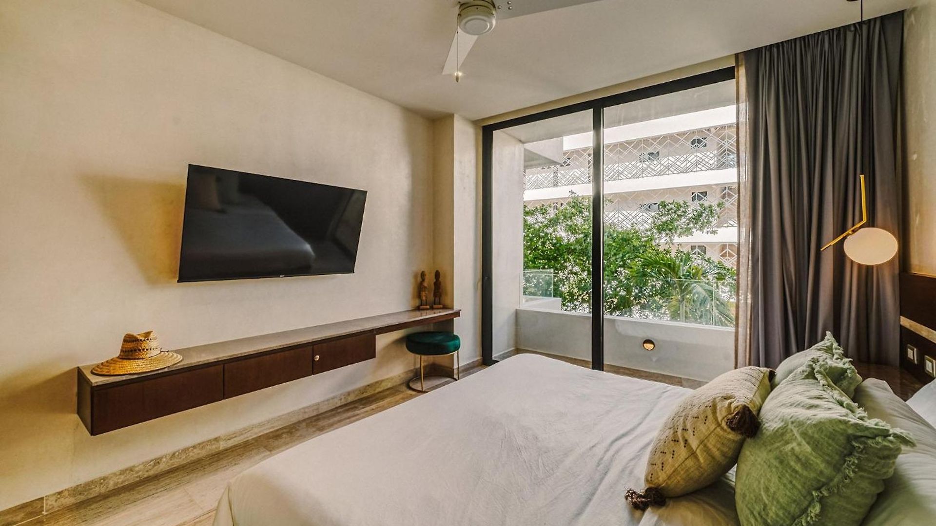 Deluxe Design 3br With Pool, Spa, Gym, Kids Area *