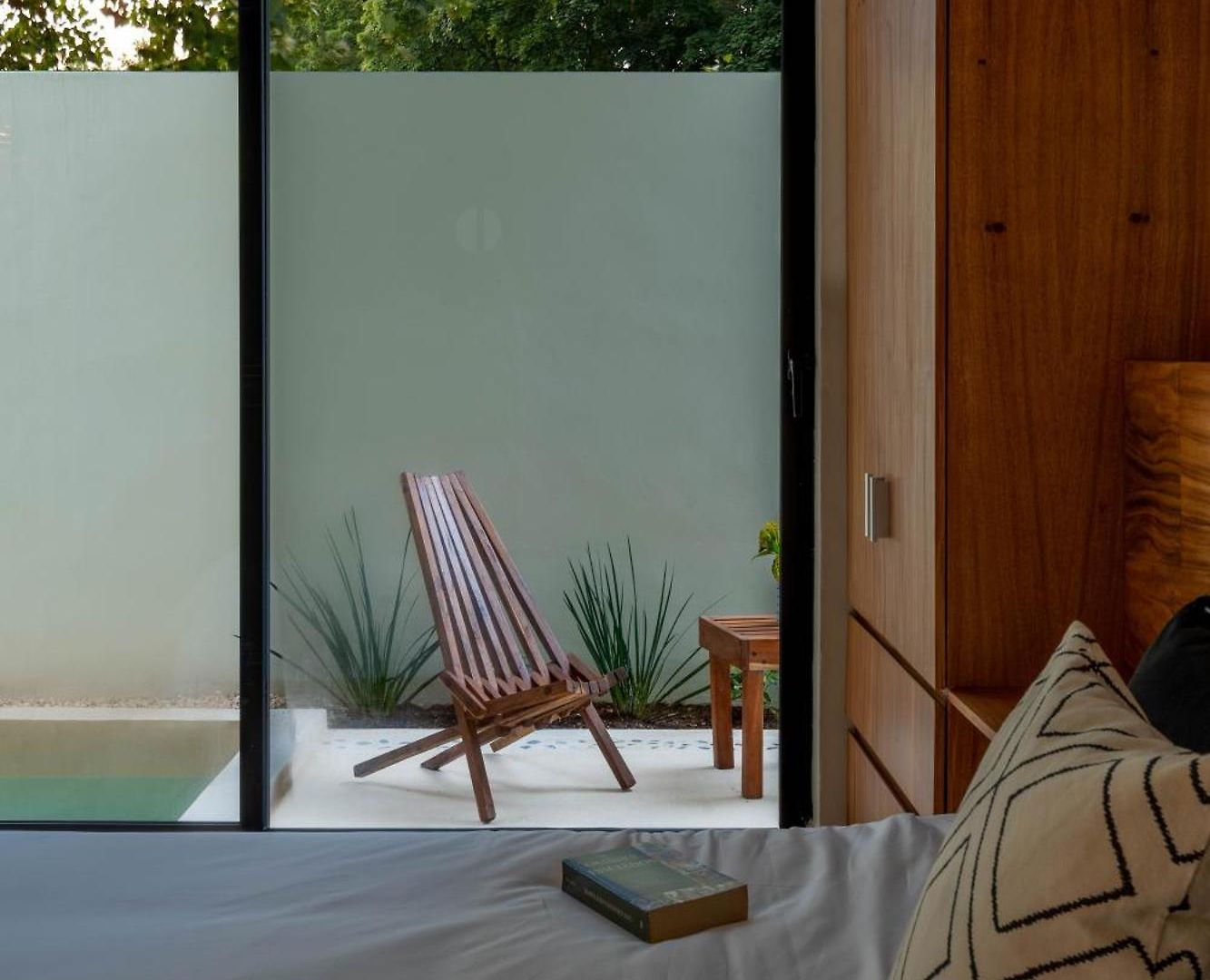 New Luxury With Plunge Pool Apartment