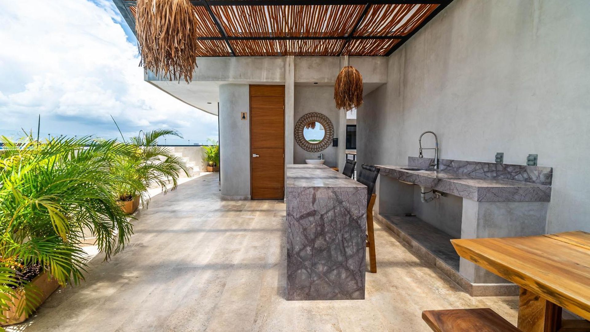 King With Rooftop Pool, Sauna, Gym, Parking Tulum