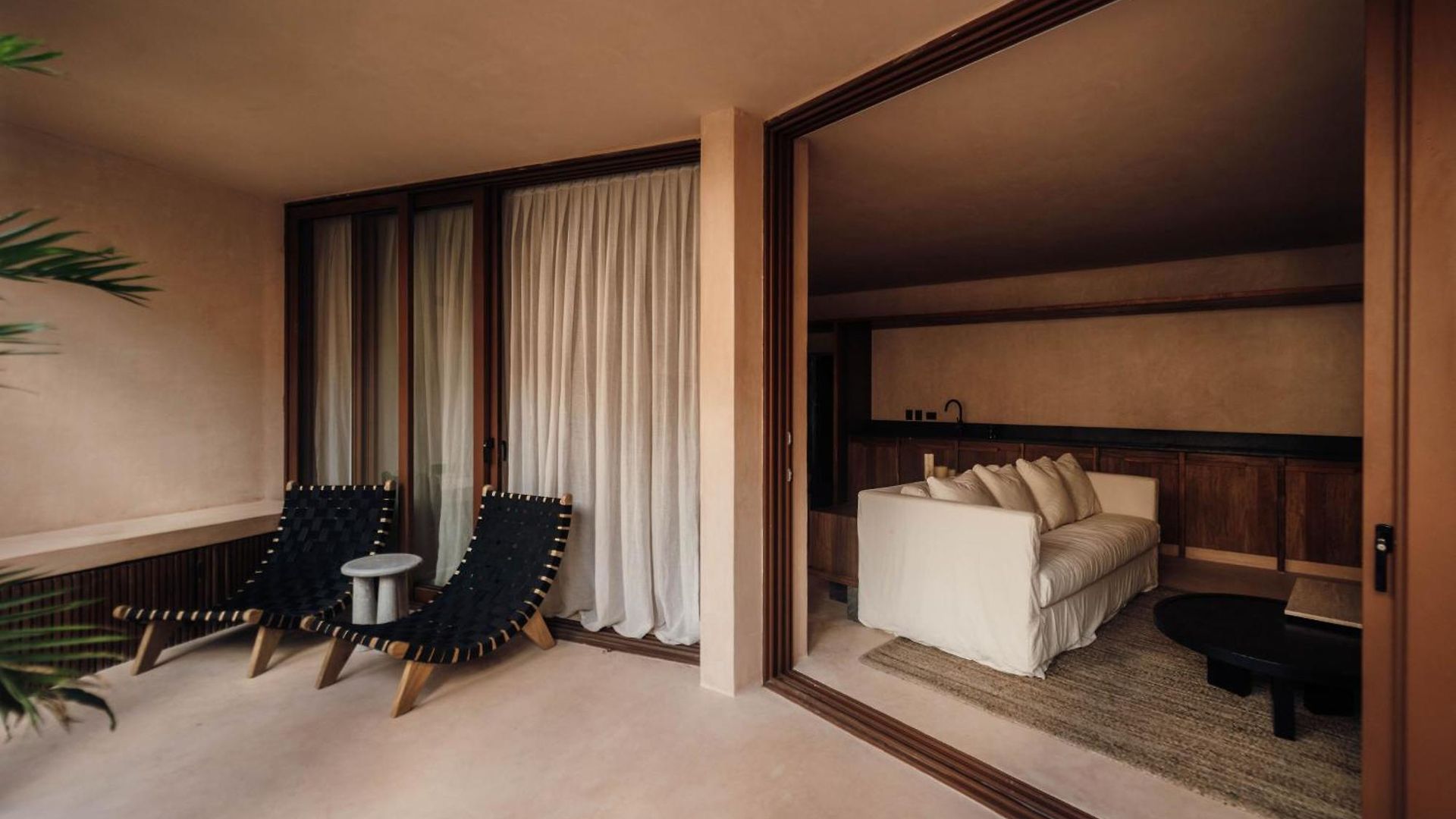 Babel Aparthotel 3*