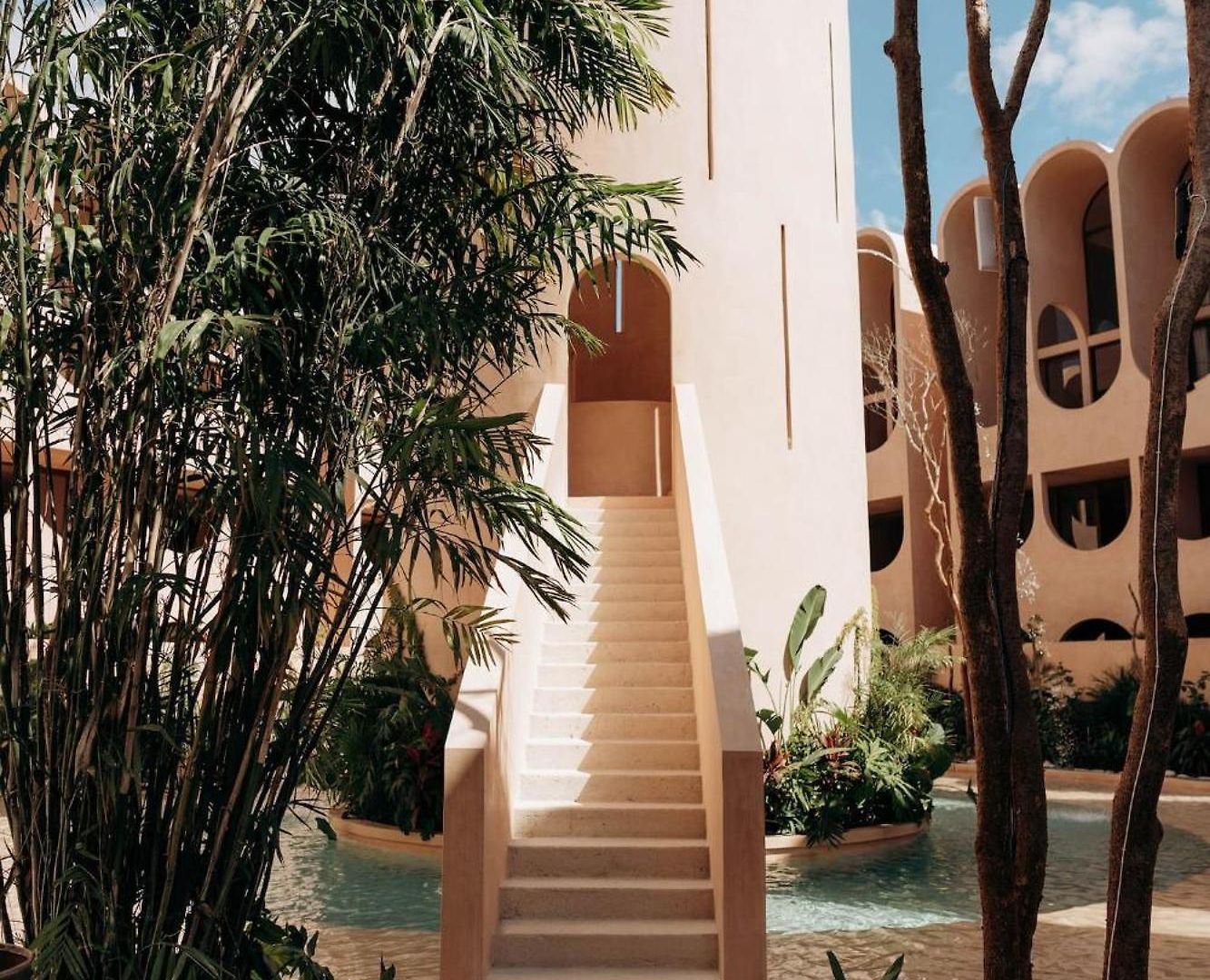 Babel Aparthotel 3*
