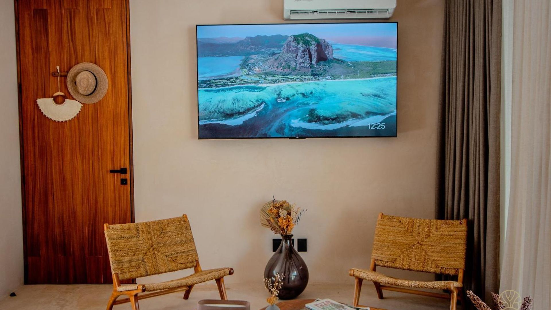 Aparthotel Muunek By Land Boutique 4*