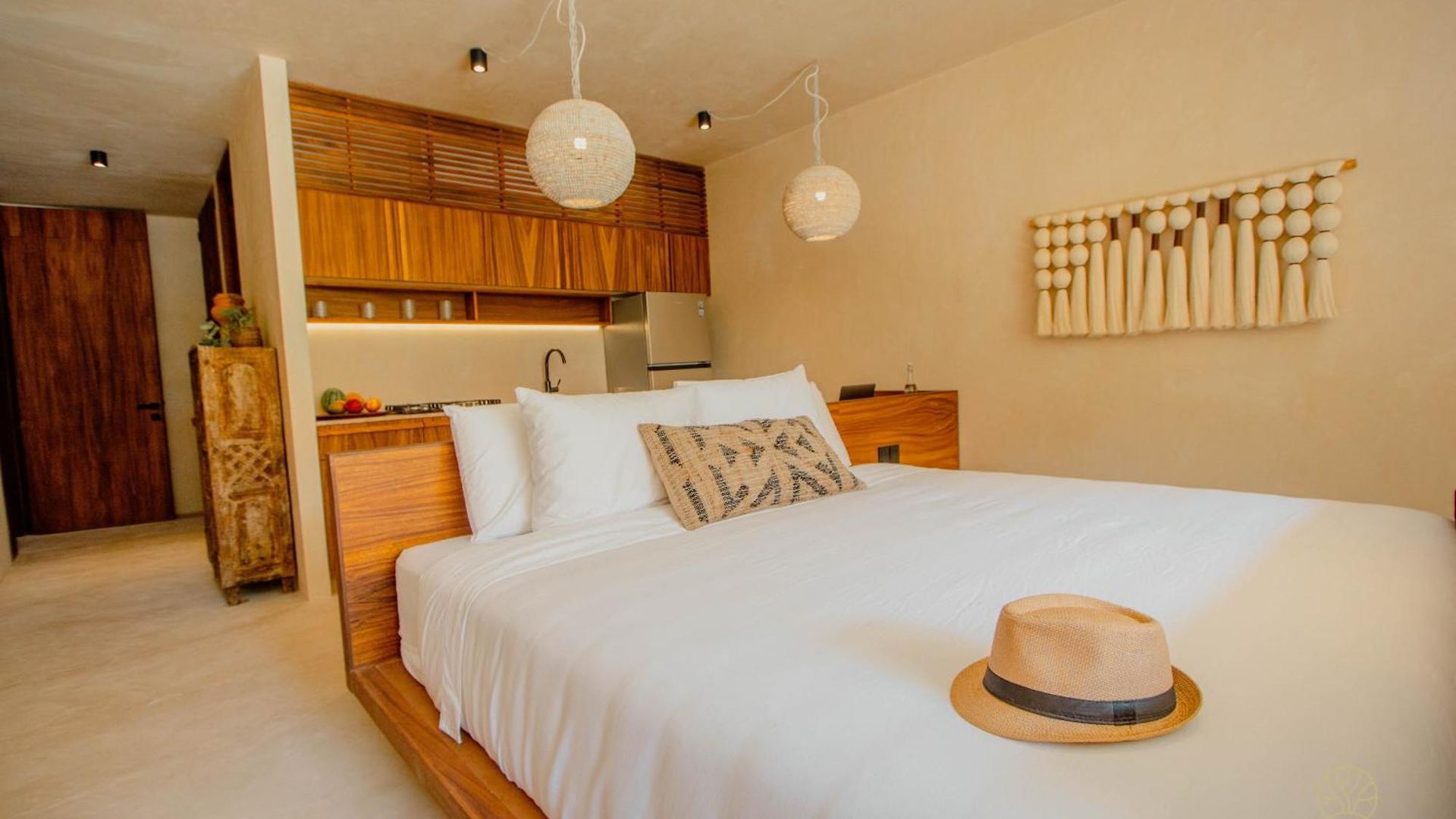 Muunek By Land Boutique 4*