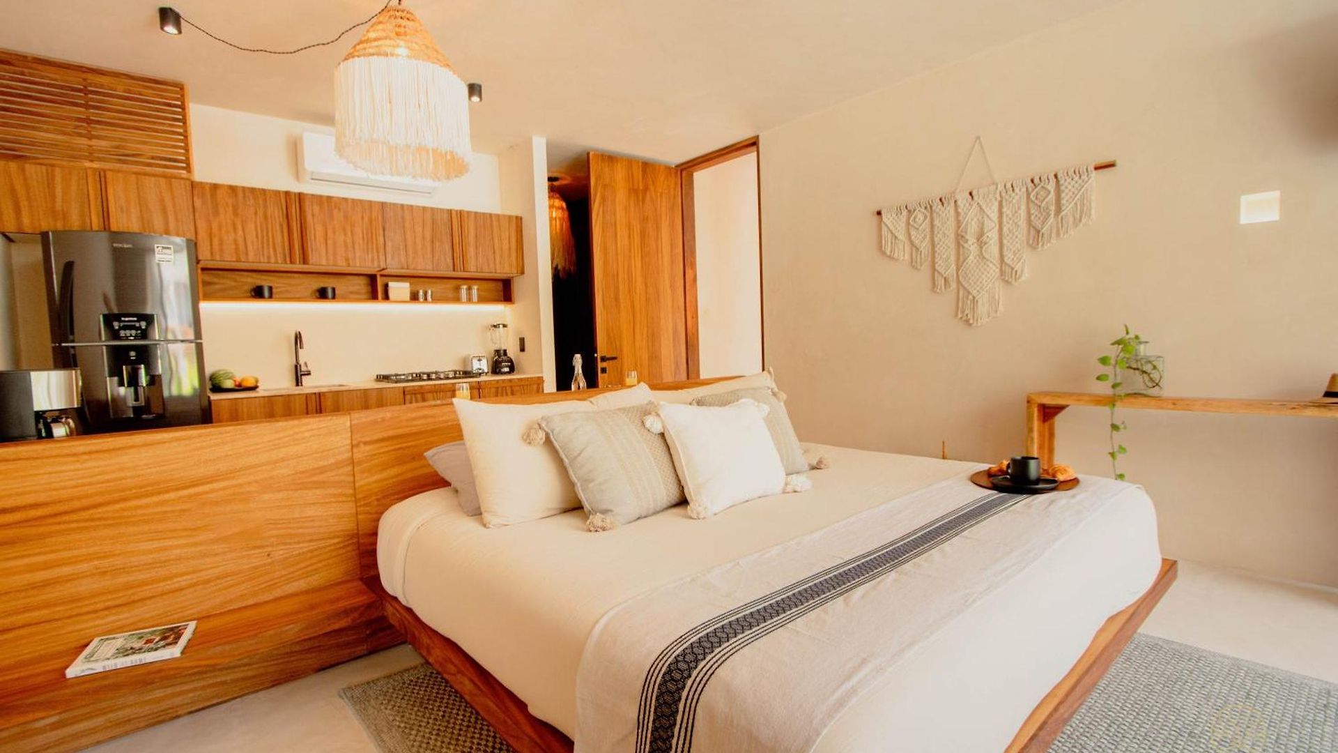 Muunek By Land Boutique Aparthotel 4*