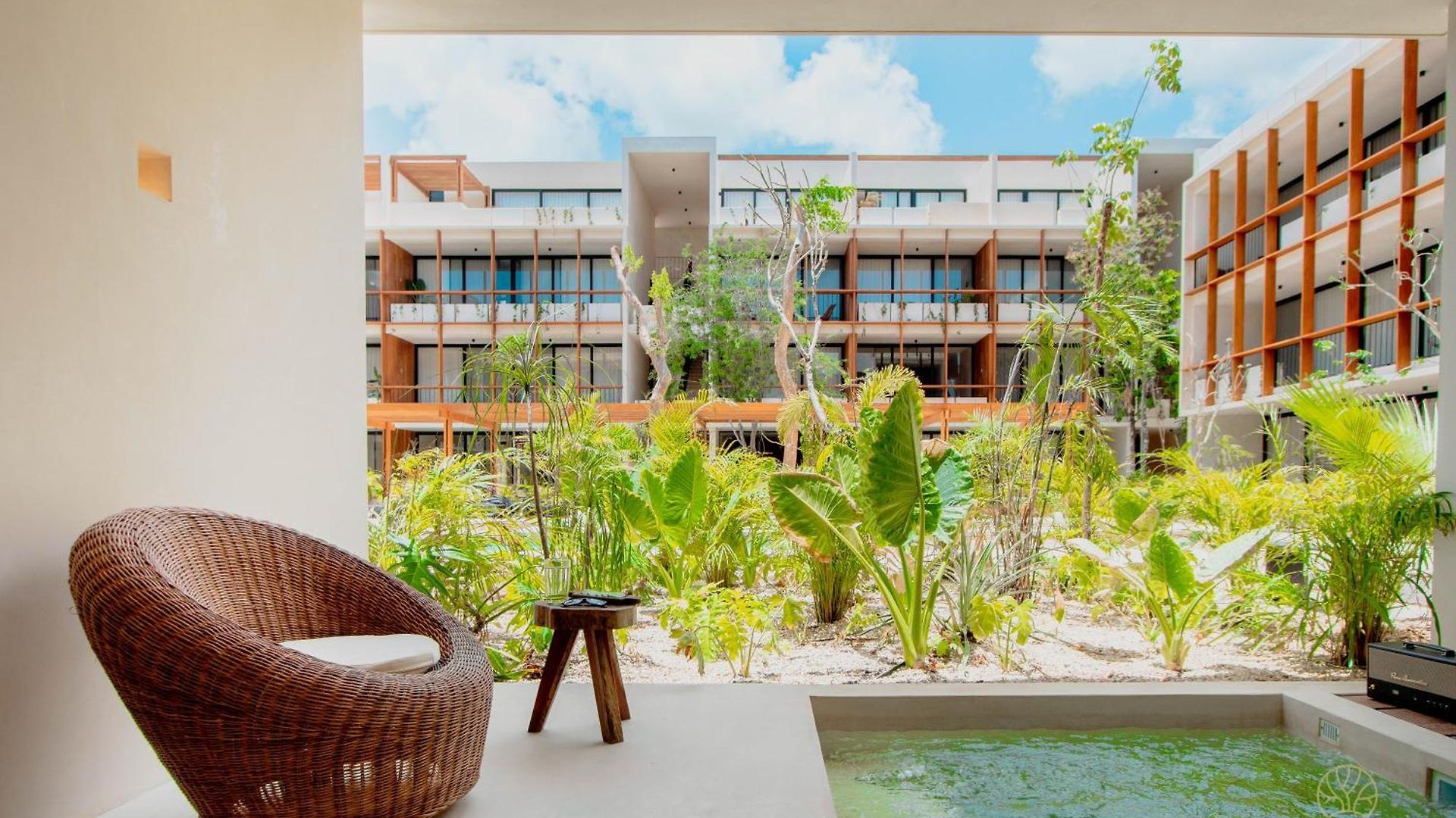 Muunek By Land Boutique Aparthotel