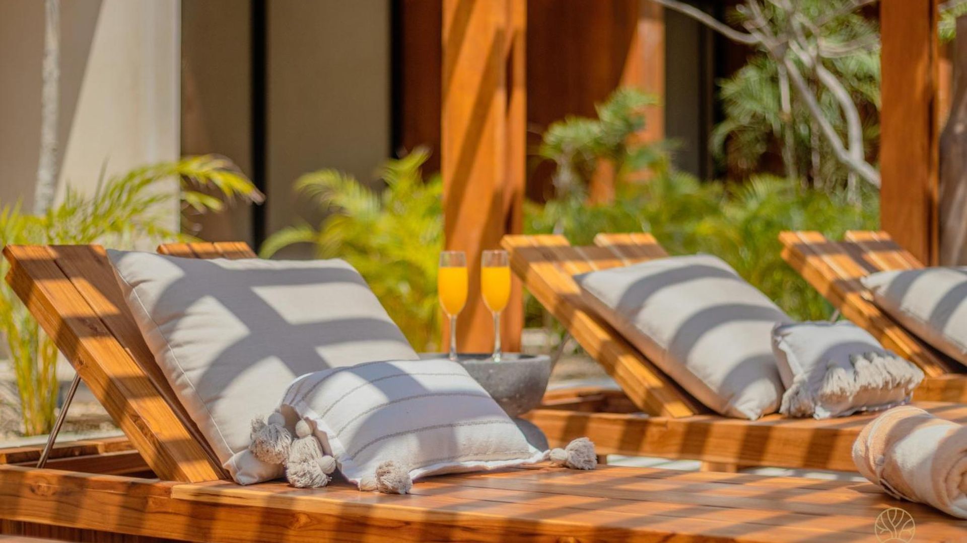 Muunek By Land Boutique Aparthotel 4*