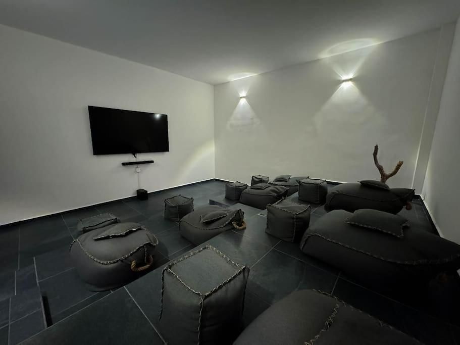 Estudio Bohemio Naia B8 *