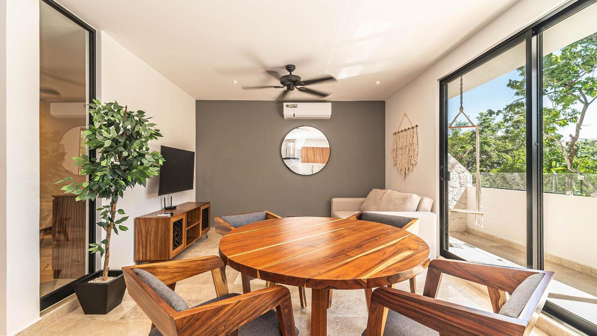 Holiday home 1 Bd With Private Balcony, Rooftop Pool, Gym Tulum