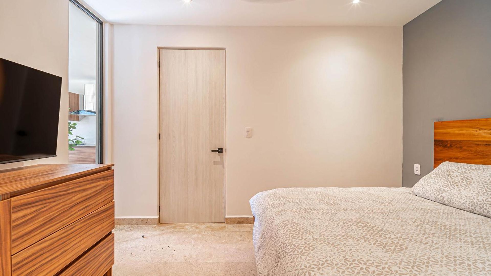 1 Bd With Private Balcony, Rooftop Pool, Gym Holiday home