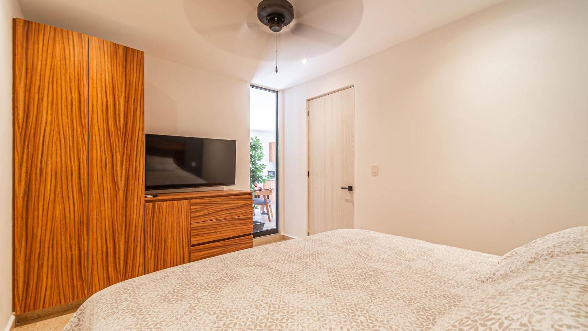 1 Bd With Private Balcony, Rooftop Pool, Gym * Tulum