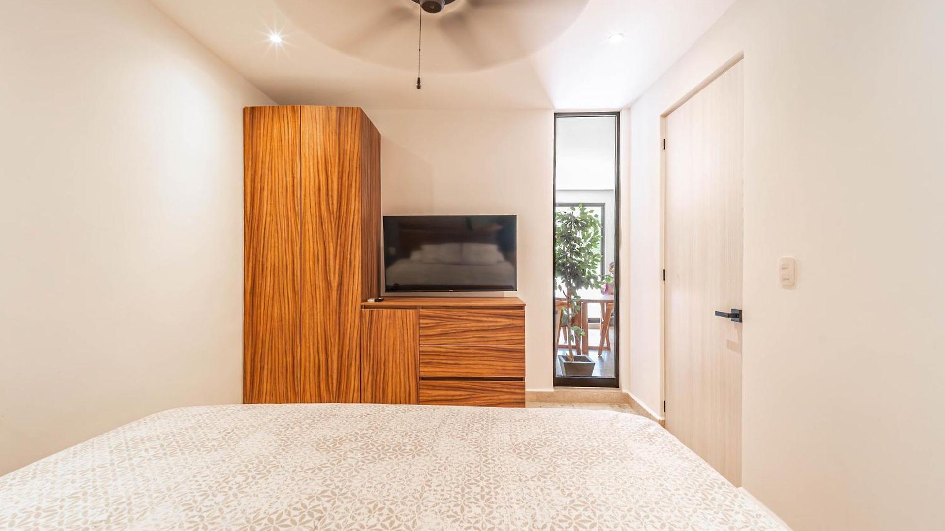 1 Bd With Private Balcony, Rooftop Pool, Gym * Tulum