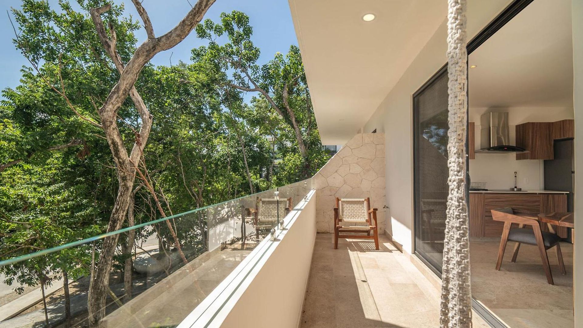 1 Bd With Private Balcony, Rooftop Pool, Gym Holiday home *