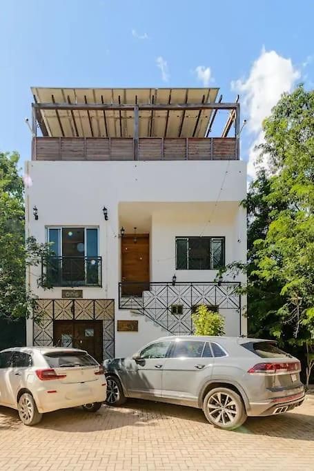 Сasa de vacaciones Unwind At Magdalena, Private With 3 Bedrooms, Rooftop Pool And Fast Wi-fi For Digital Nomads Tulum