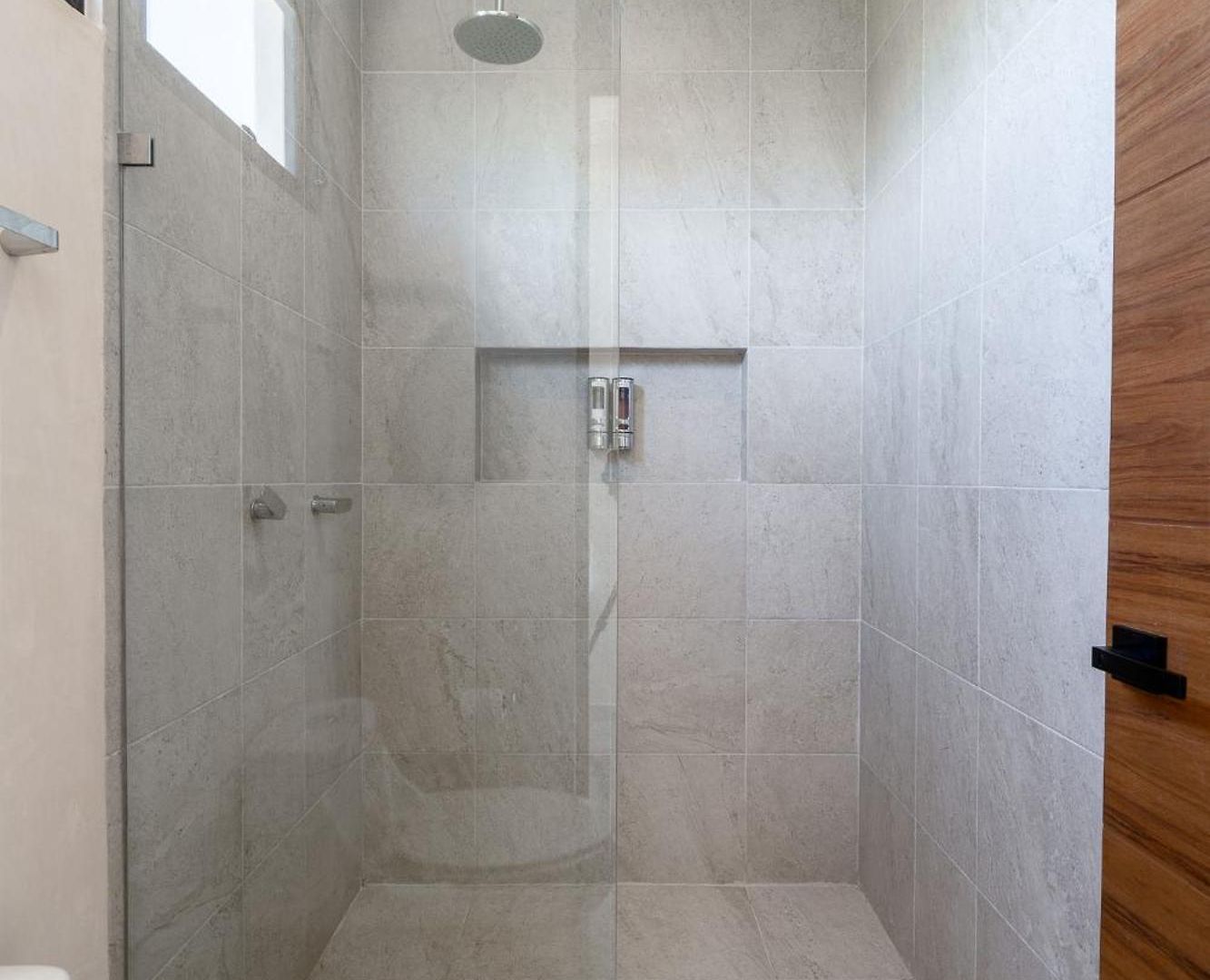 Apartment *jungle Ph W/pool, Close To Downtown & *