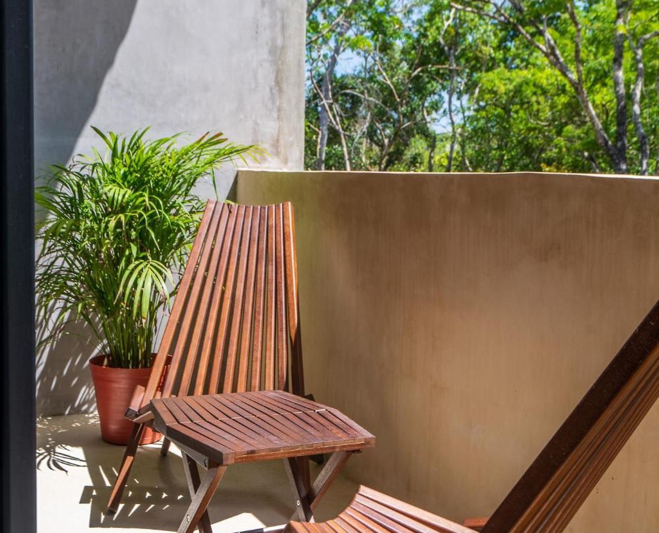 *jungle Ph W/pool, Close To Downtown & Apartment