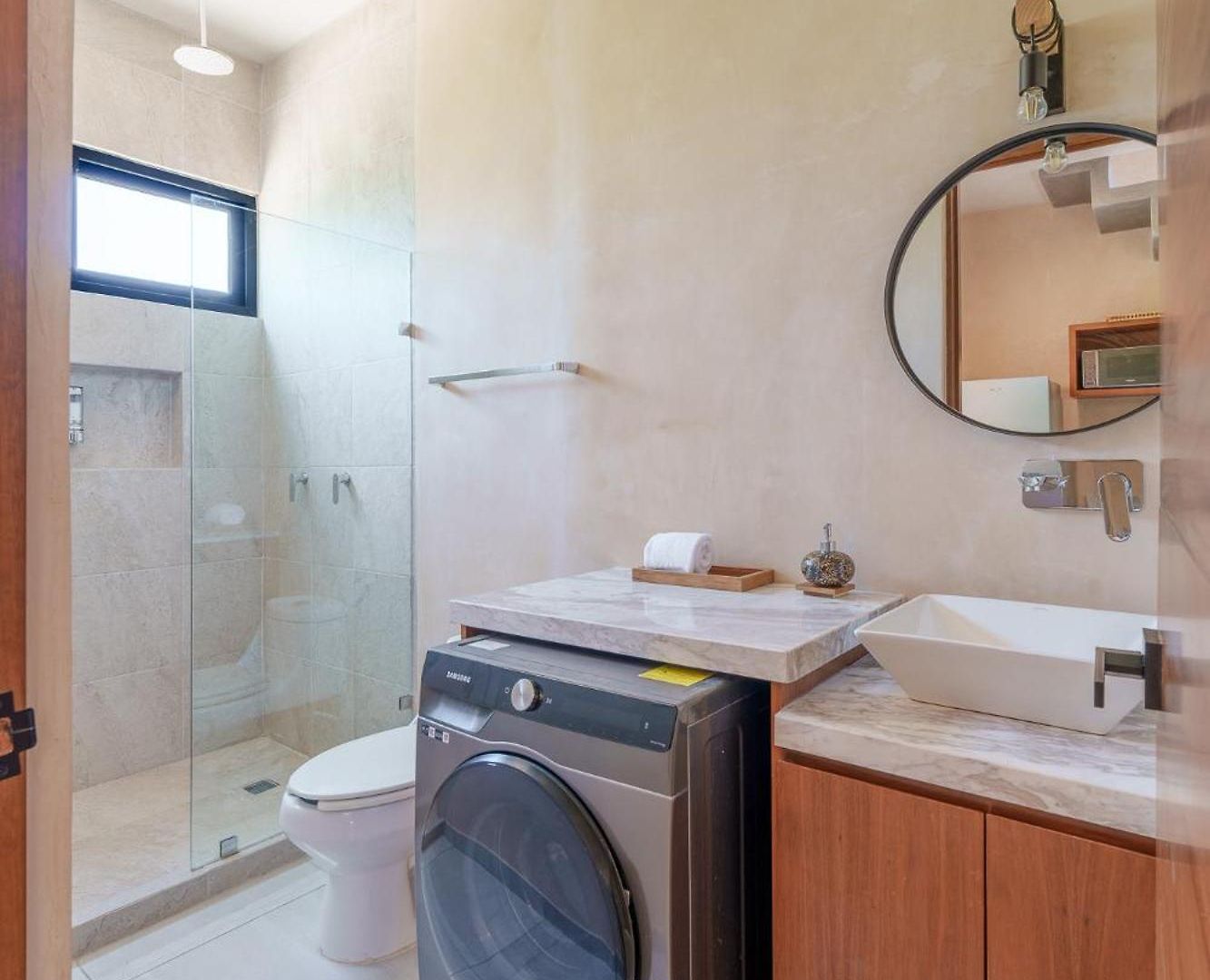 *jungle Ph W/pool, Close To Downtown & Apartment *