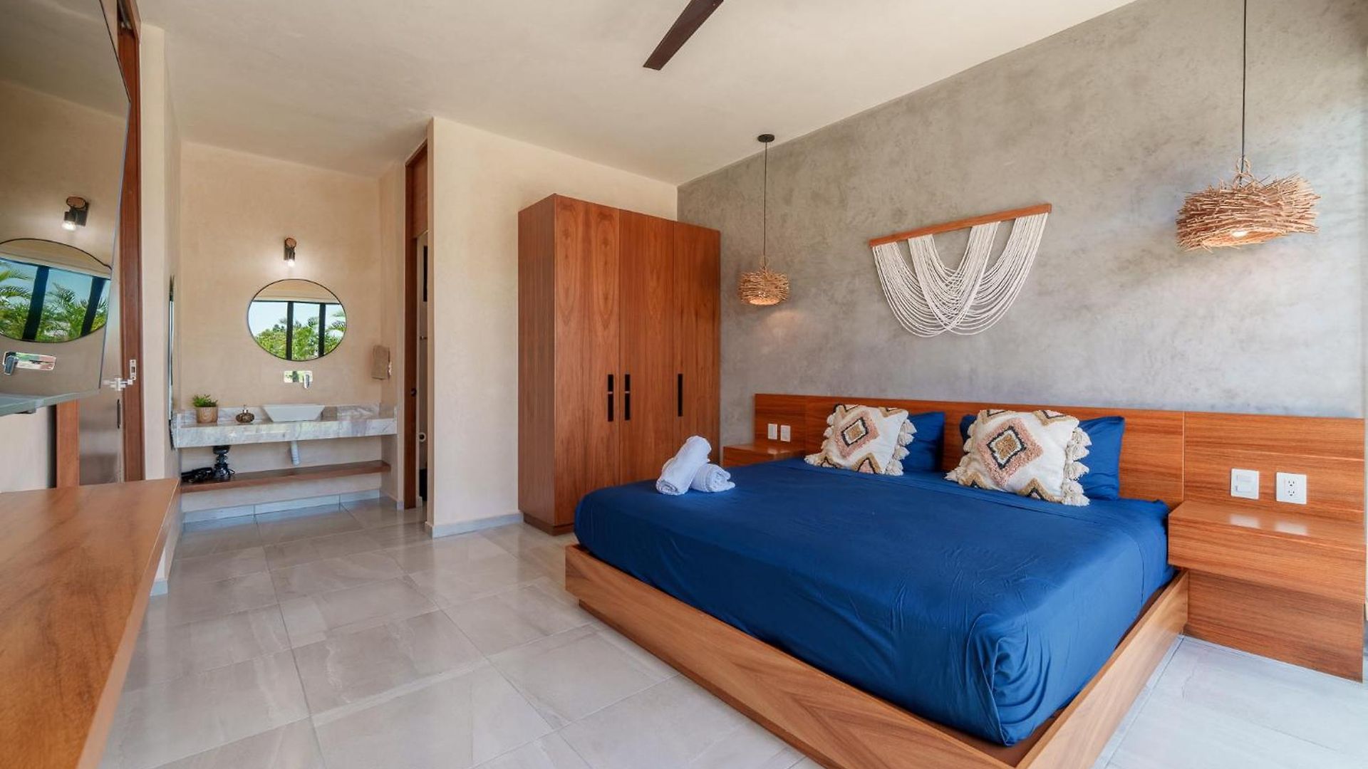 *jungle Ph W/pool, Close To Downtown & * Tulum