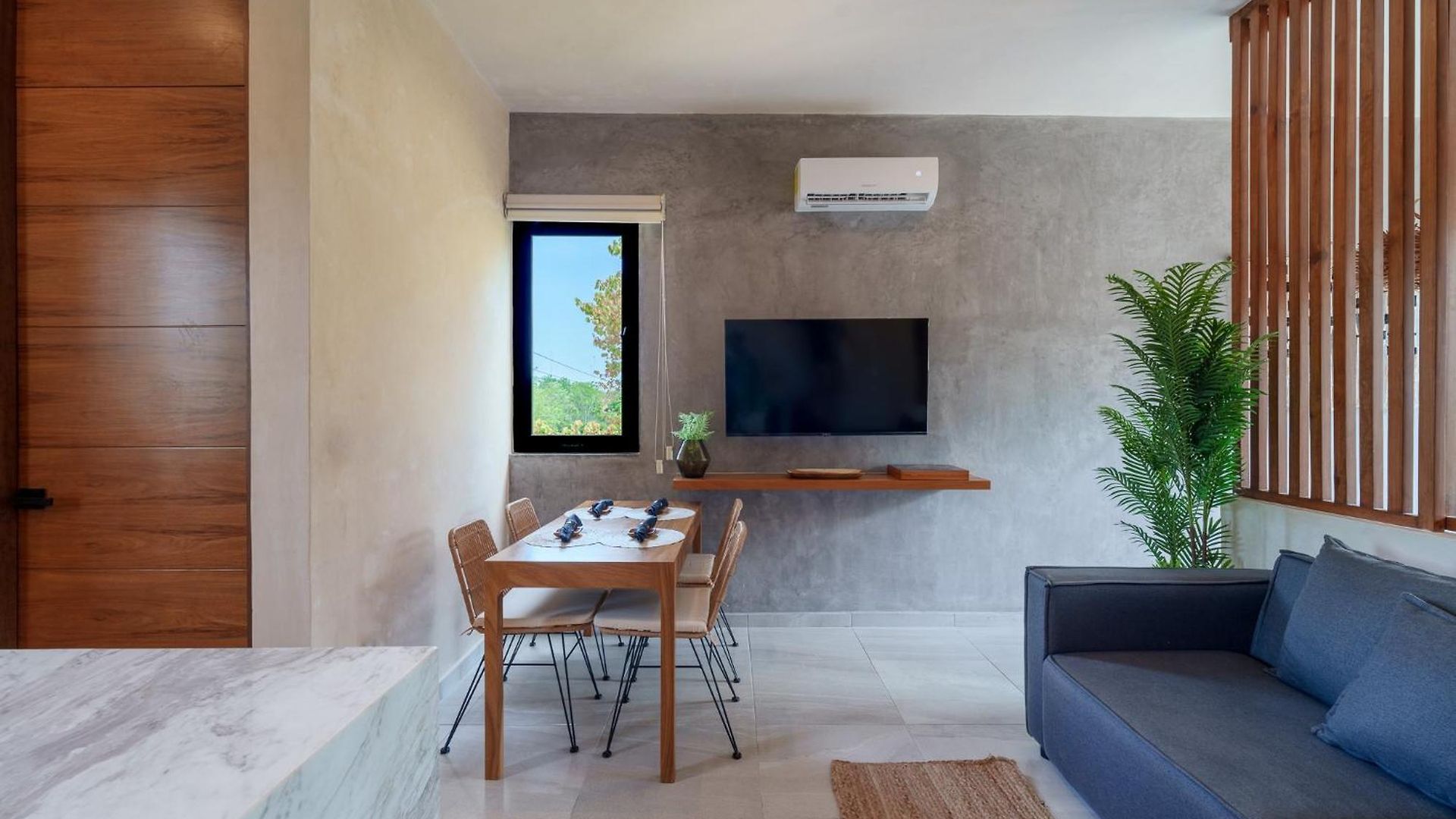 *jungle Ph W/pool, Close To Downtown & Tulum
