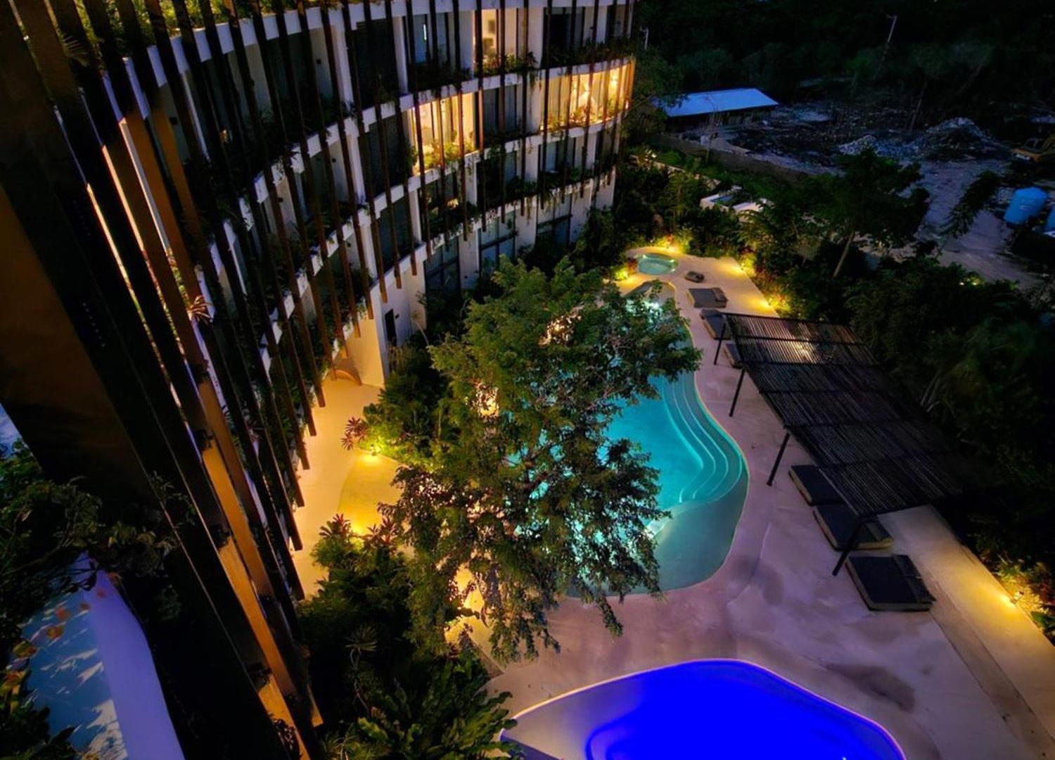 2 Bedroom In Mistiq Gardens With Pool And Gym *