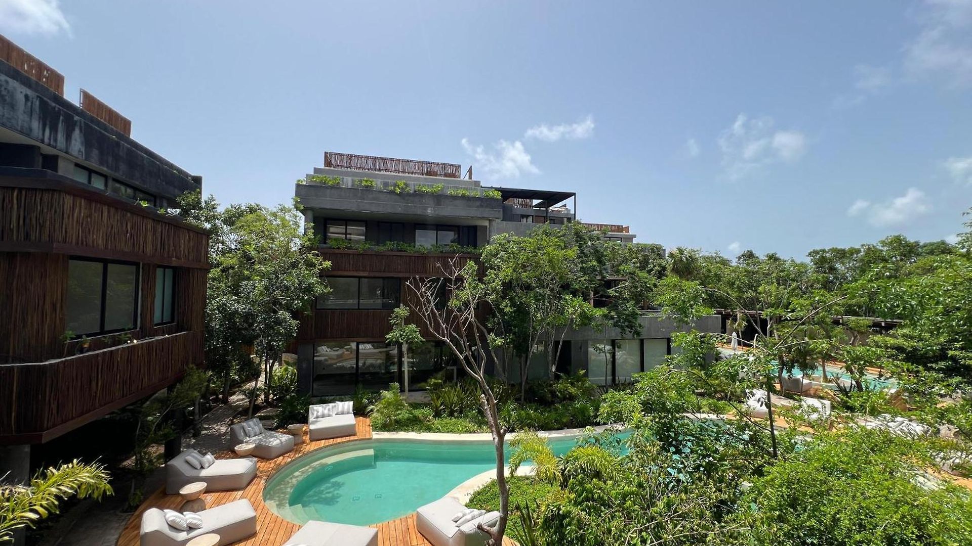 Humana In * Tulum