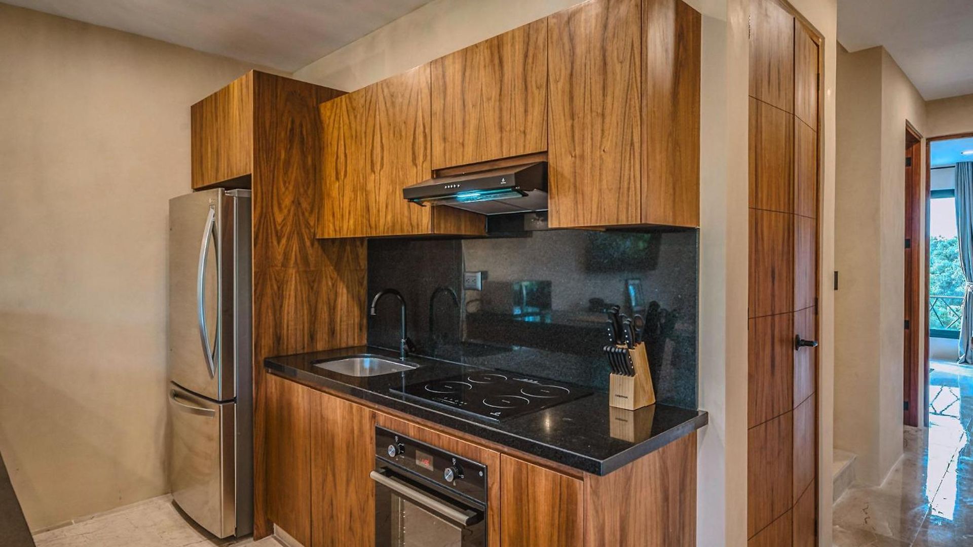 Deluxe 6br Double Penthouse With 2 Private Roof Pools *