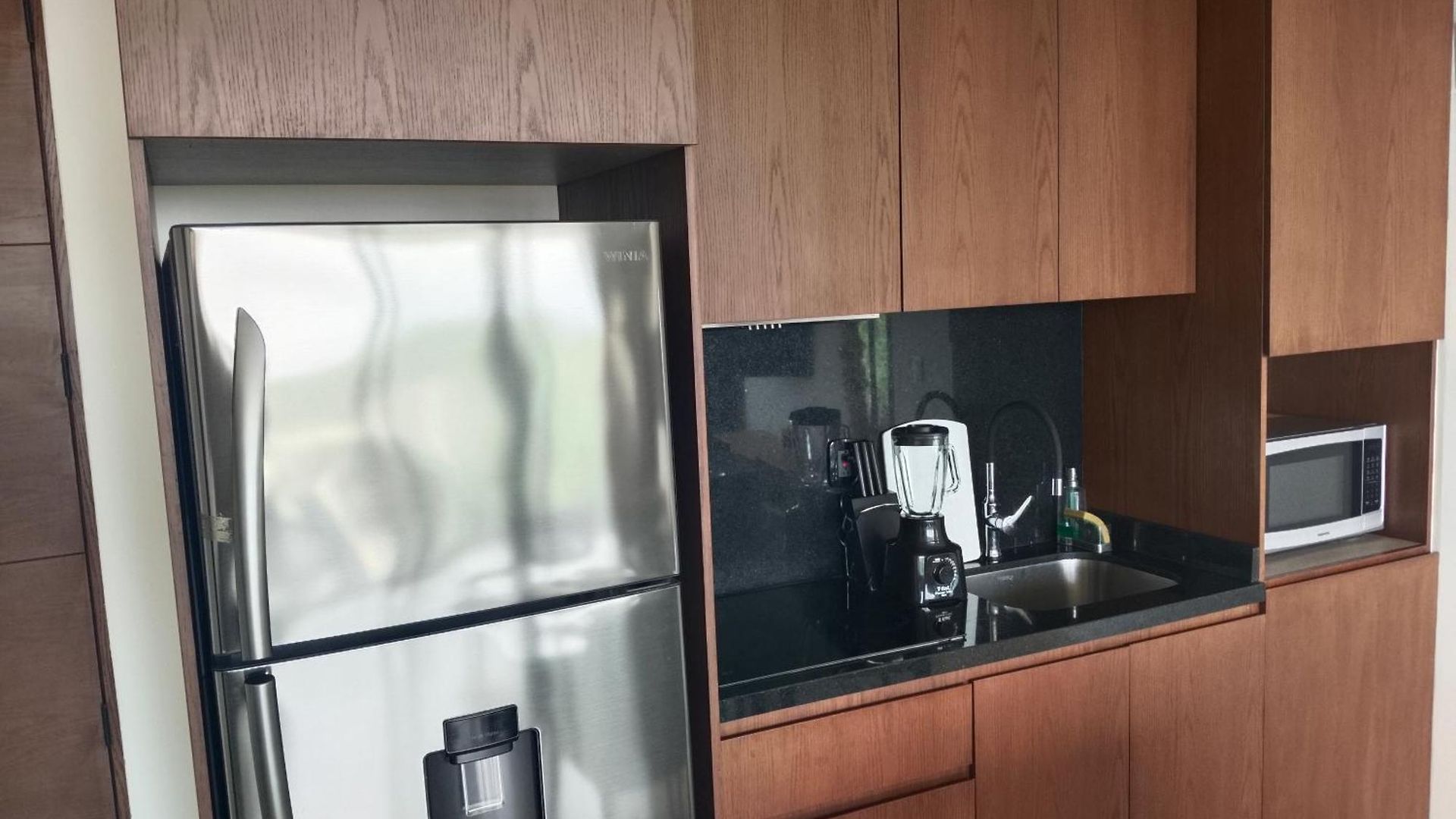 2 Bedroom In Mistiq Gardens With Pool And Gym Apartment *