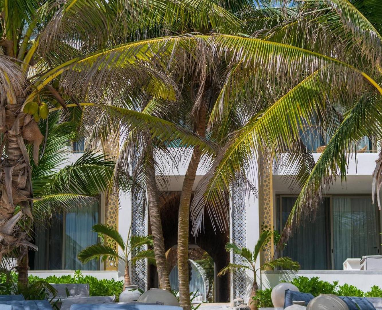 Sana Beachfront Boutique 5*