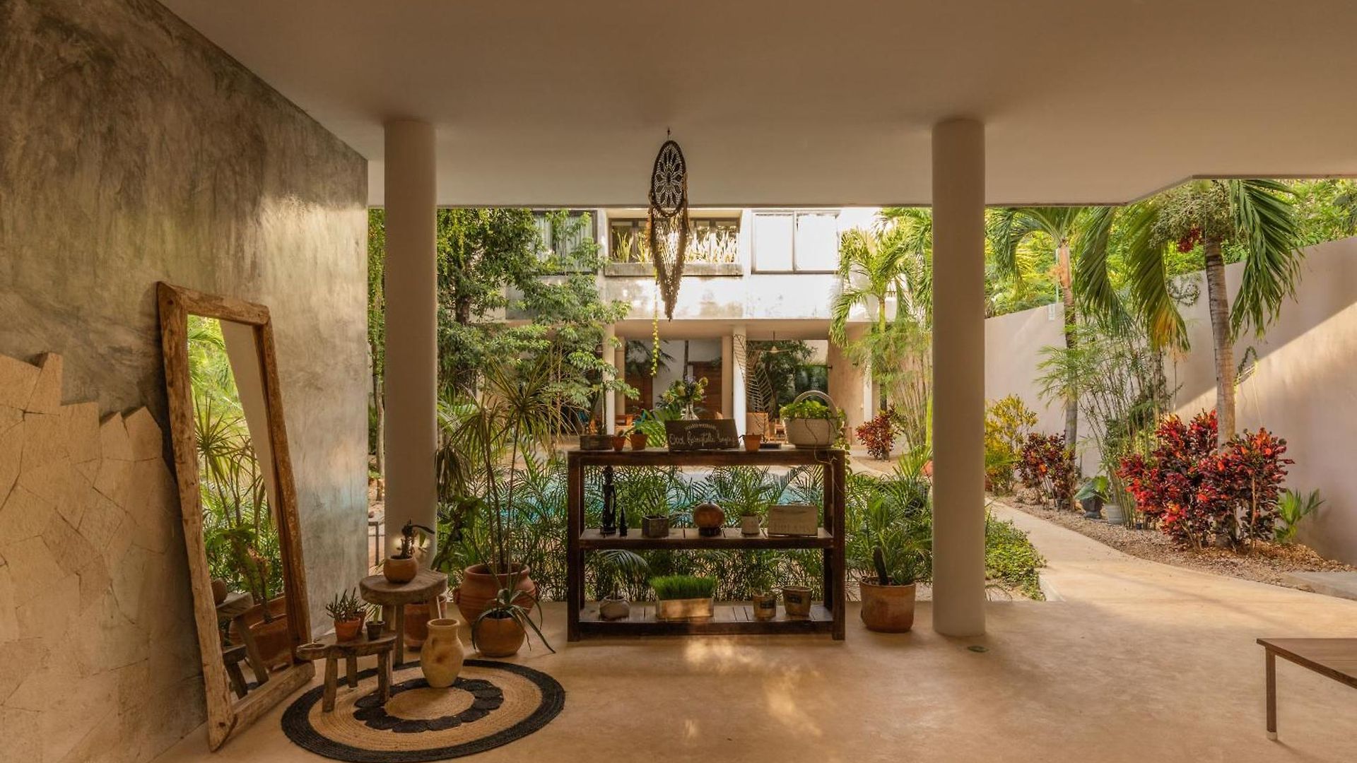 Nomad Humans Coliving Apartment Tulum