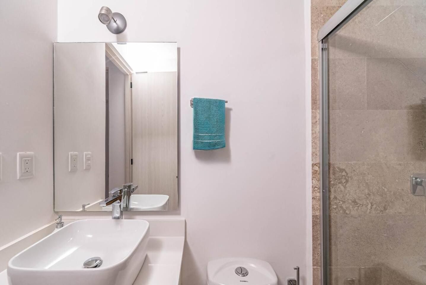 Сasa de vacaciones King With Private Balcony, Rooftop Pool, Gym *