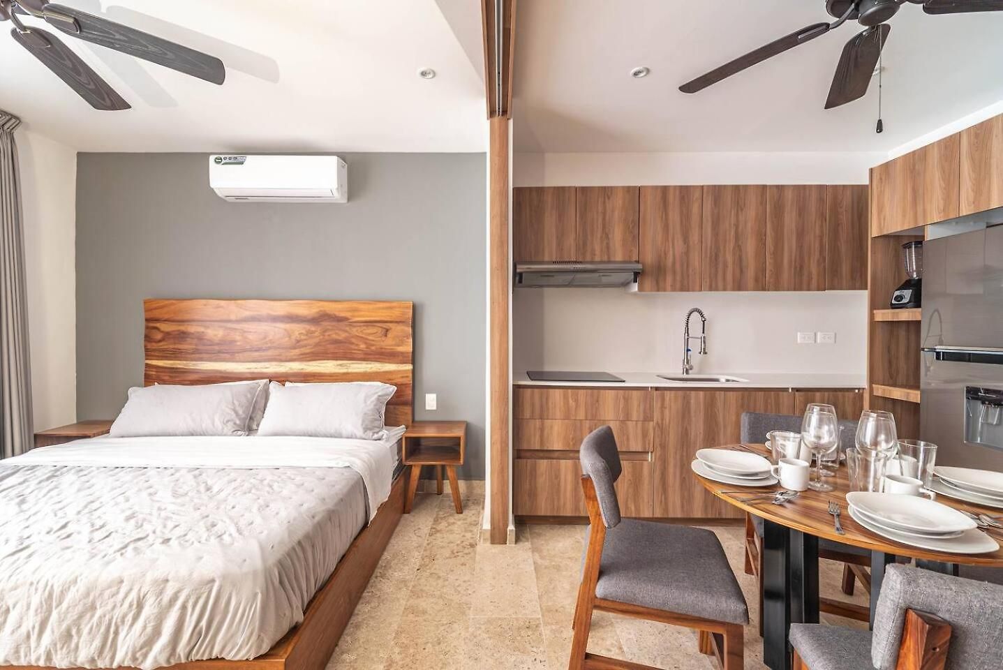 Сasa de vacaciones King With Private Balcony, Rooftop Pool, Gym *