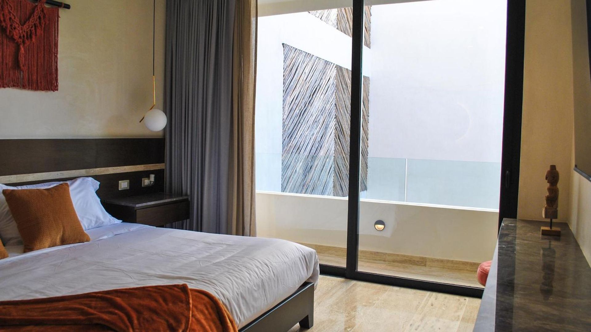 Apartahotel New Maria 2 Bedroom With Rooftop Pool