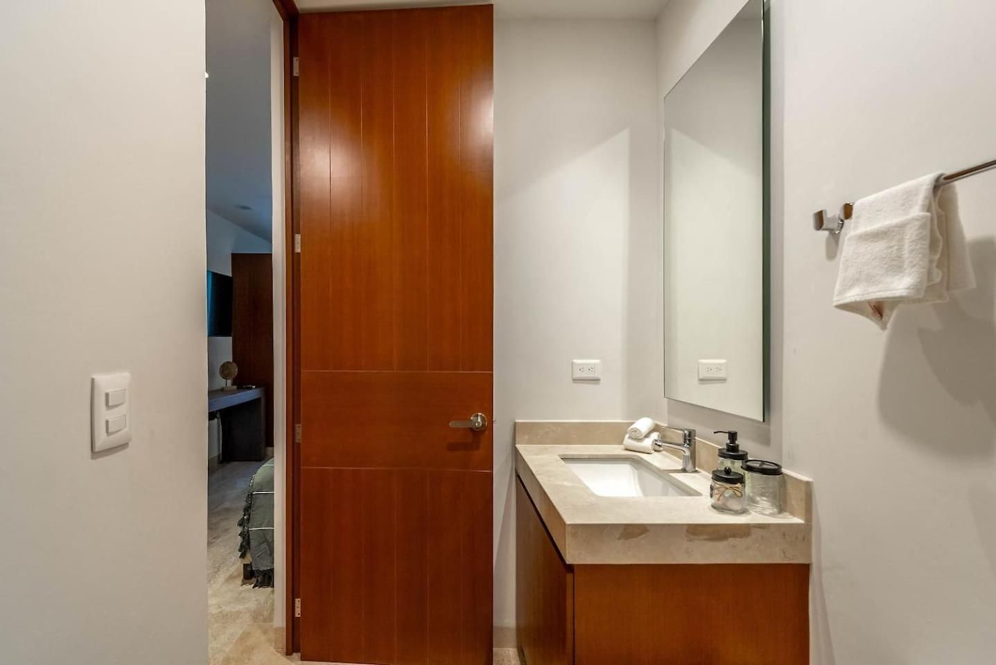Сasa de vacaciones Lux 2br With Jungle Views, Pool, Gym At Nhoa