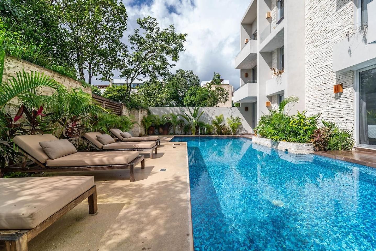 Lux 2br With Jungle Views, Pool, Gym At Nhoa Сasa de vacaciones