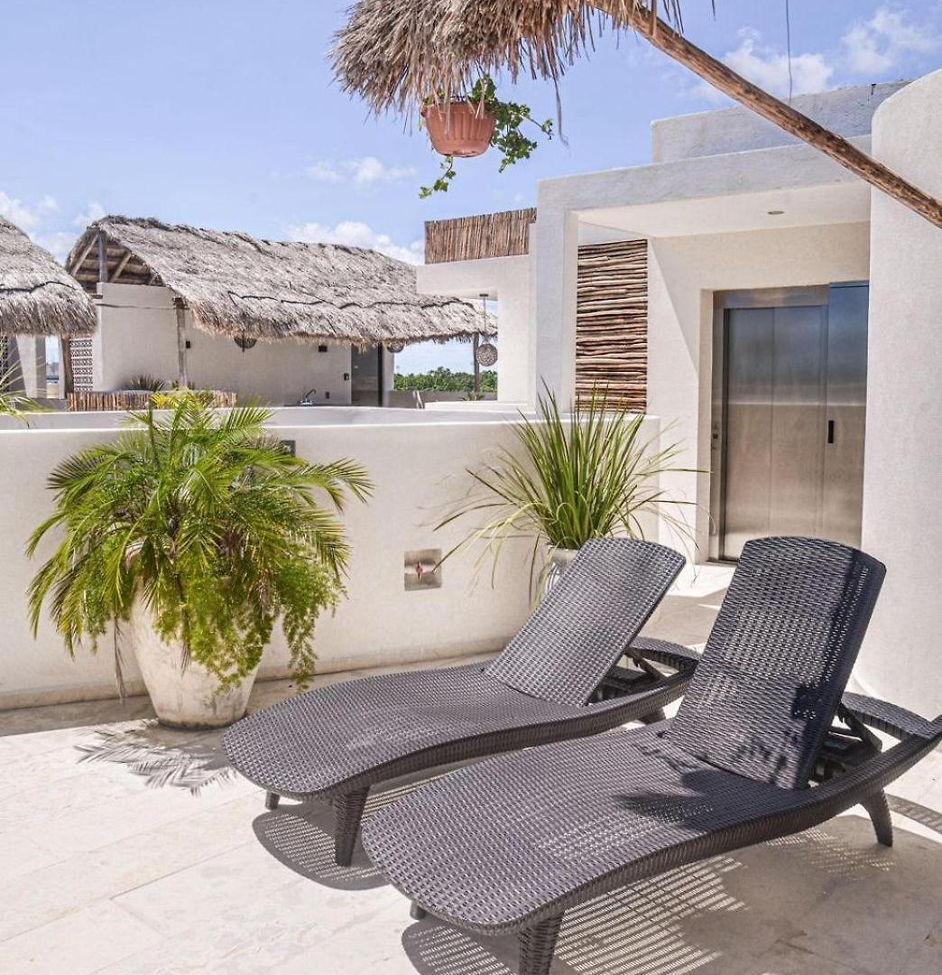 Luxury Penthouse-private Rooftop Pool-walkable Apartment