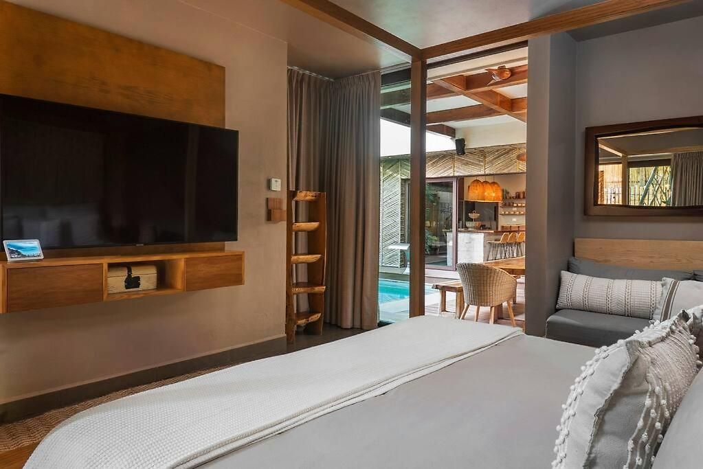 Luxury Vibes Pool With Jacuzzi Concierge 5br Villa *