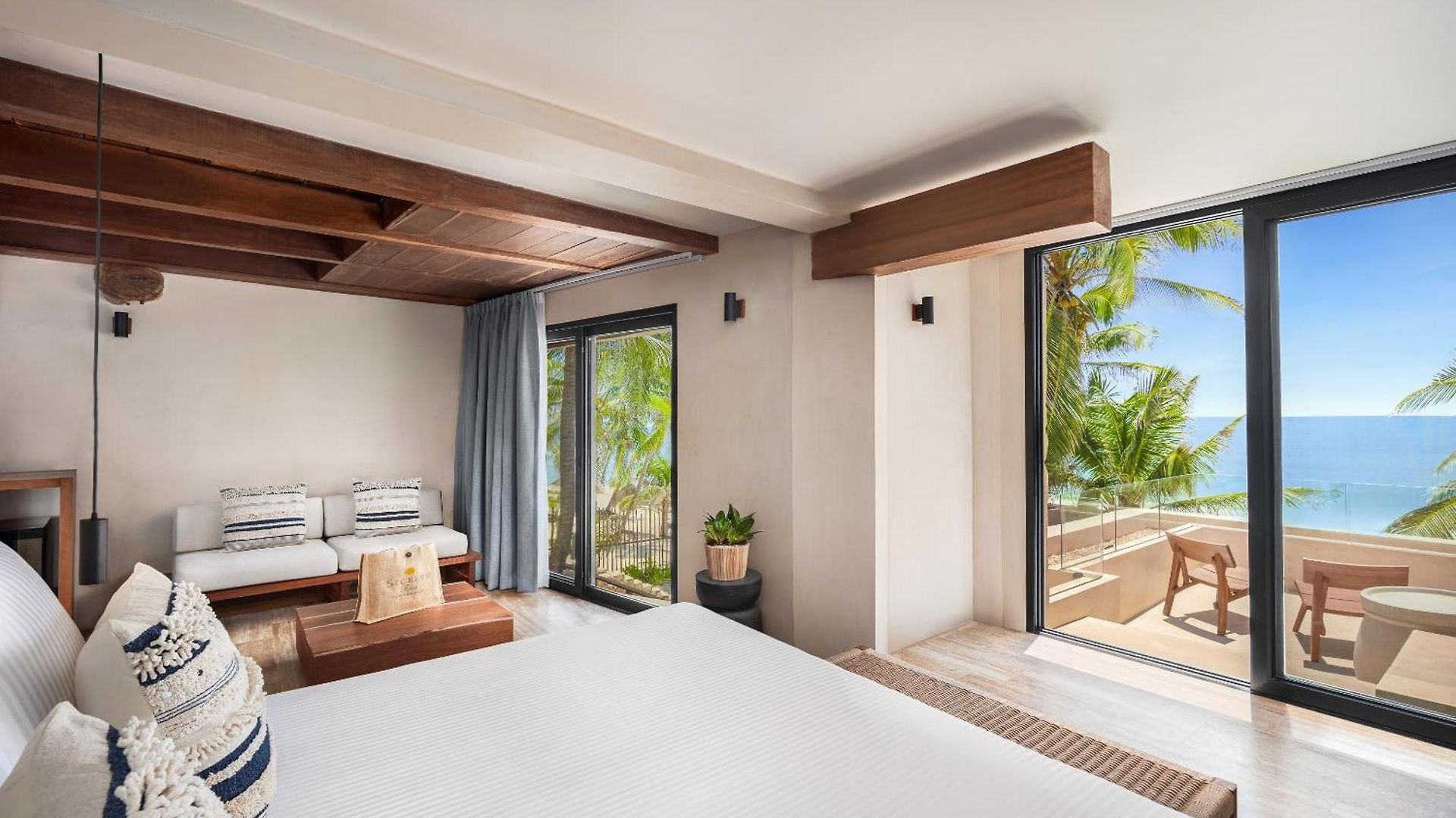 Secrets & Club (adults Only) Resort