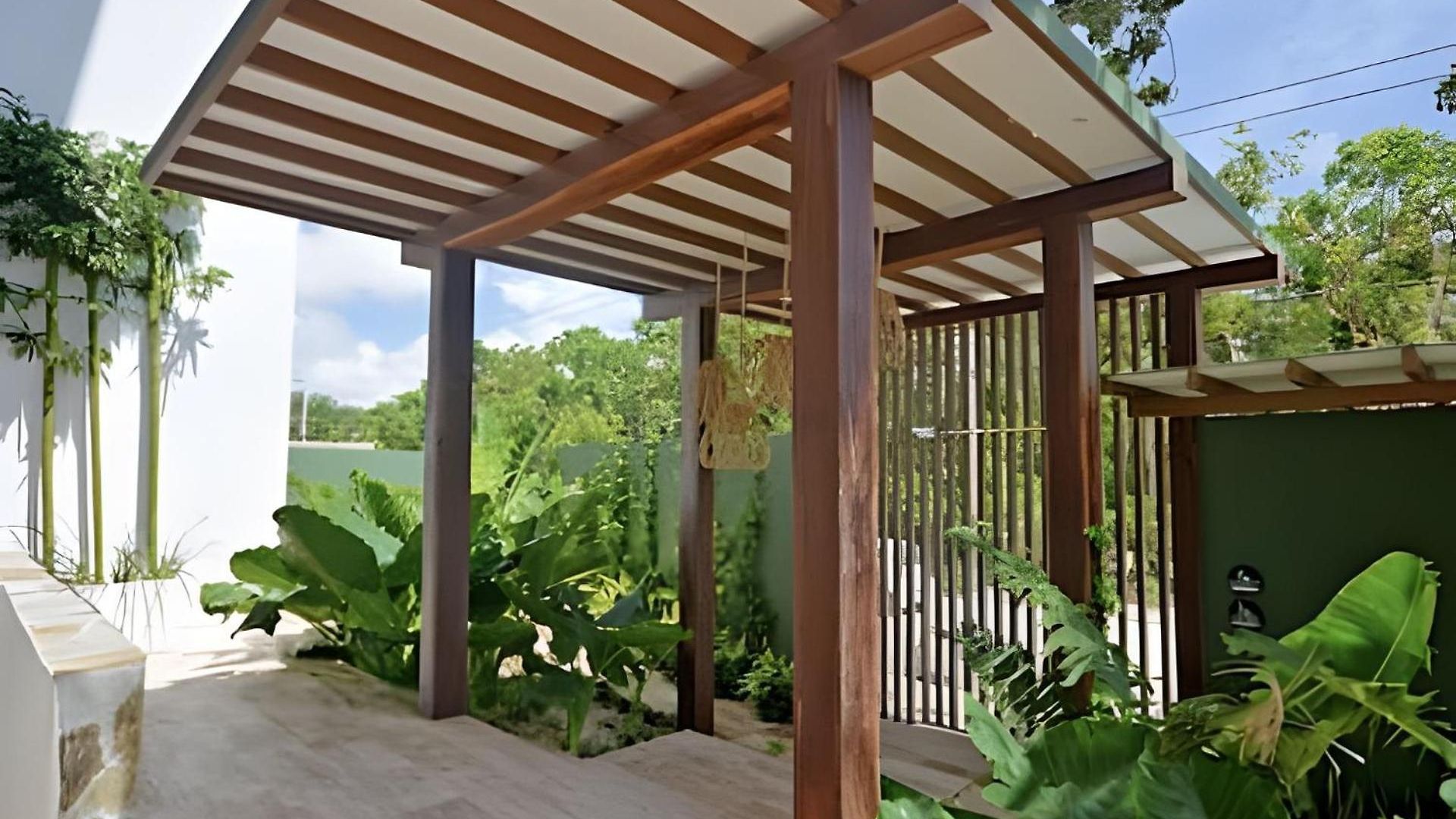 Oasis Yaaxlum Tulum